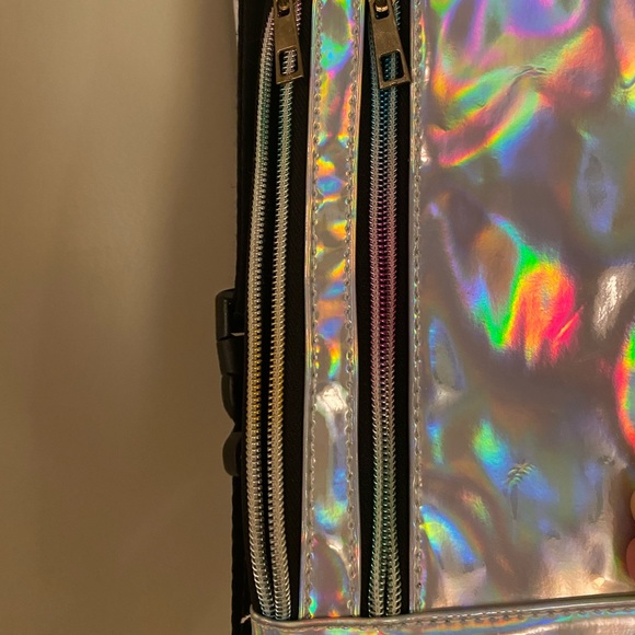 Holographic Fanny Pack✨Festival Staple - Picture 2 of 2